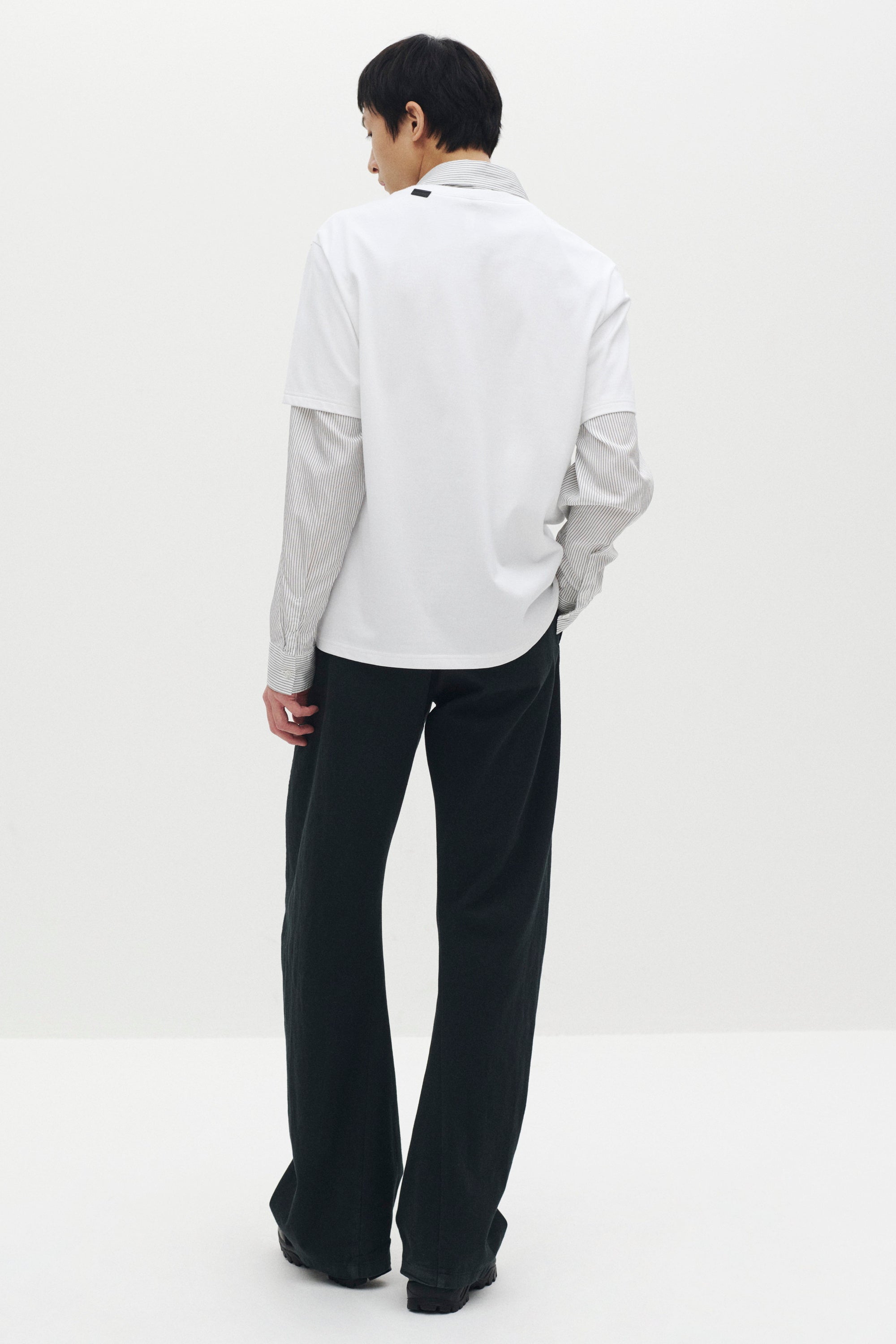 ジャージーロゴS/S Tシャツ〔MCKA0266086998〕
