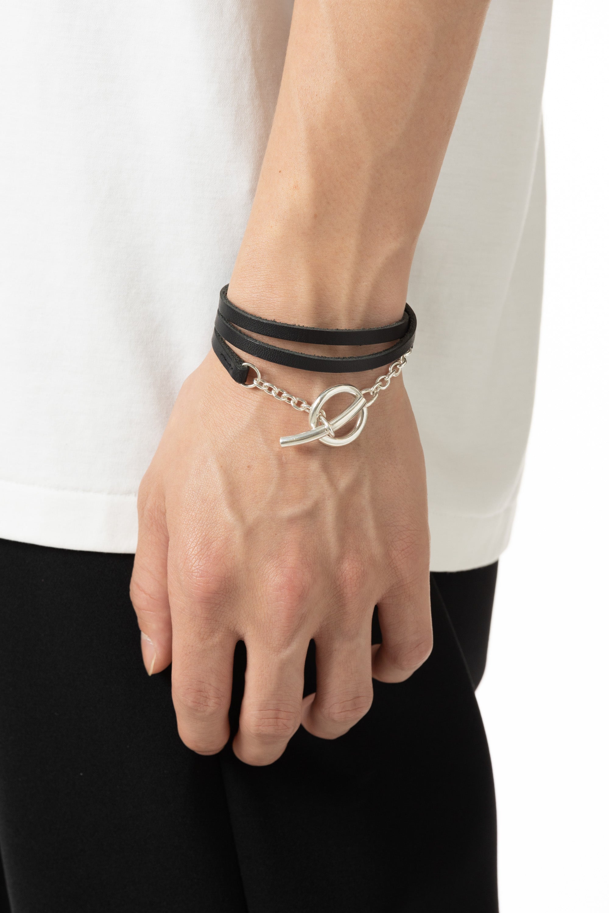EXCLUSIVE ITEM