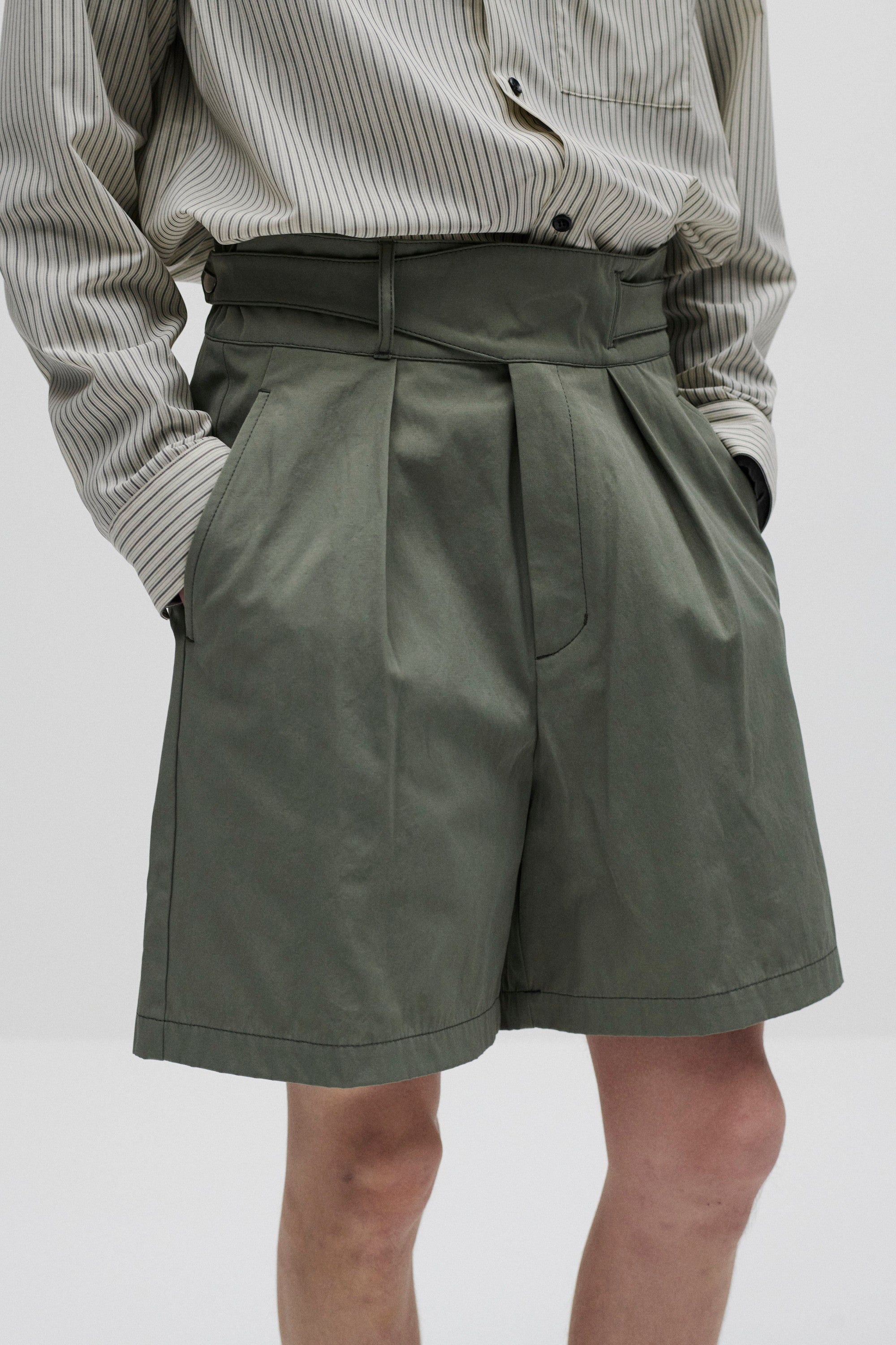 SHORT PANTS