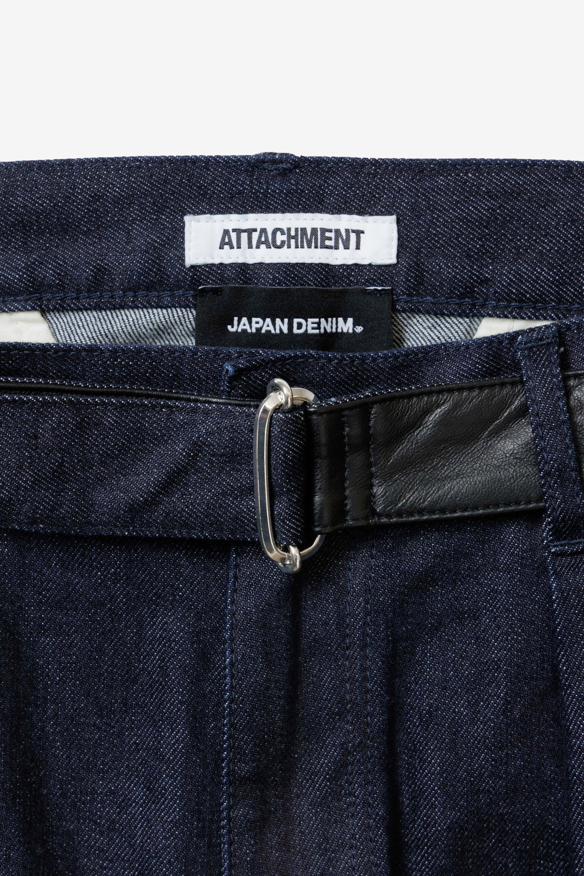 ATTACHMENT × JAPAN DENIM　LEATHER BELTED ONEWASH PANTS〔AP61-111〕